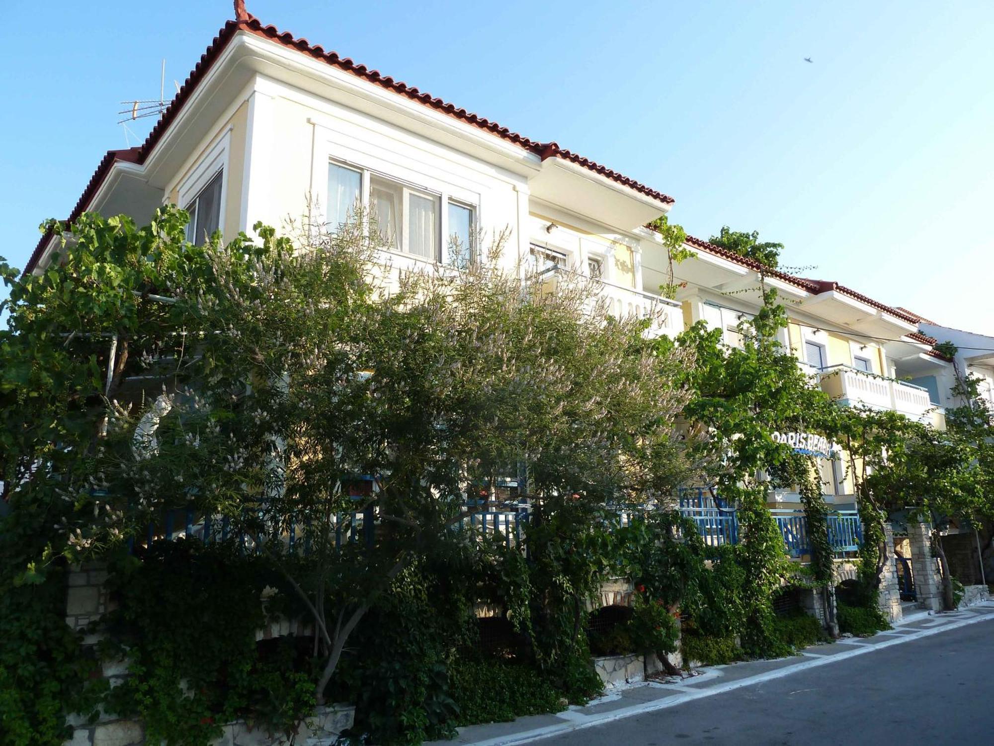 Paris Beach Hotel Иреон Экстерьер фото
