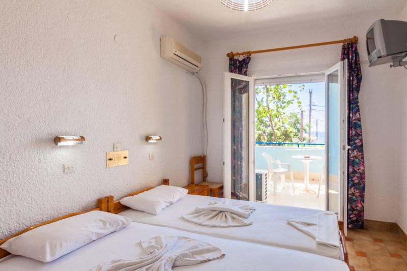 Paris Beach Hotel Иреон Экстерьер фото